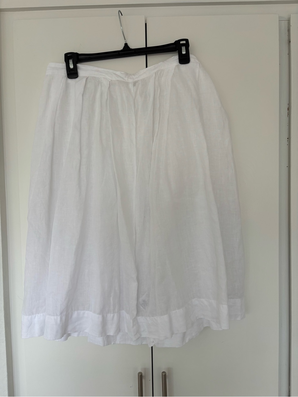 Velvet by Graham & Spencer White A-Line Linen Midi Skirt